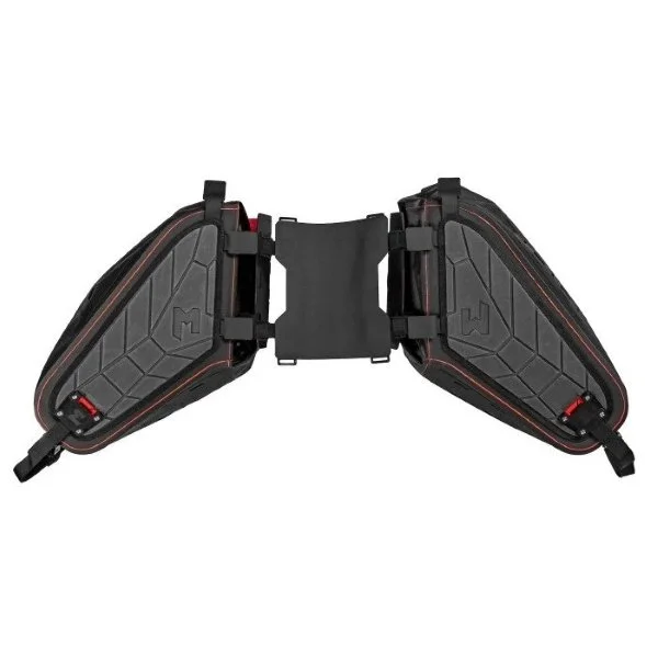 Sacoches de selle Blizzard 2 de 35L de la marque Enduristan pour le garde-boue compatible avec les side-cars de marque Ural Motorcycles