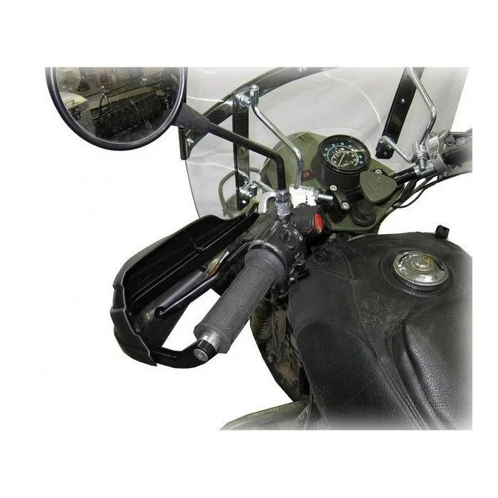 Protège-mains « version lourde » avec kit de montage en aluminium depuis 2007 est un accessoire pour side-car Ural via Moto Side Aventure (concessionnaire side-car Ural)