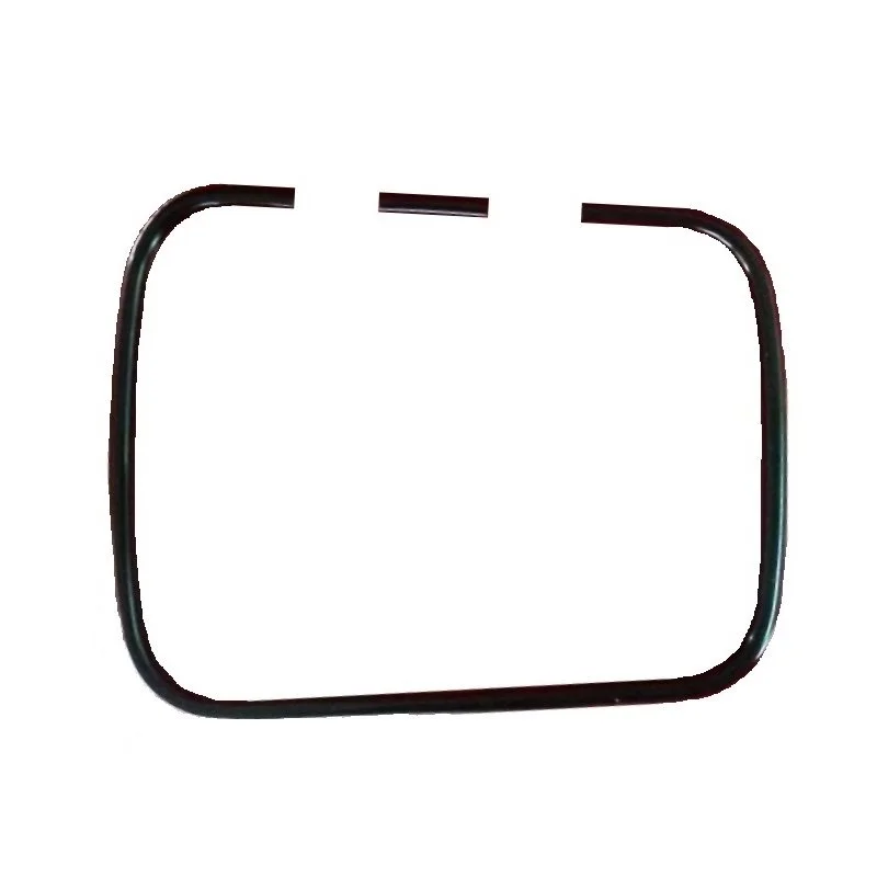 N°14 Toolbox edge protection for the fuel tank