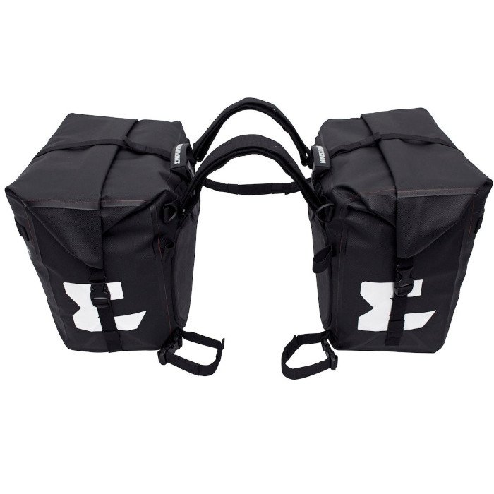 Sacoches Moonsoon 3 de la marque Enduristan pour le garde-boue compatible avec les side-cars de marque Ural Motorcycles