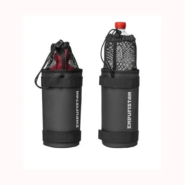 L'étui à bouteille de la marque Enduristan compatible avec les side-cars de marque Ural Motorcycles