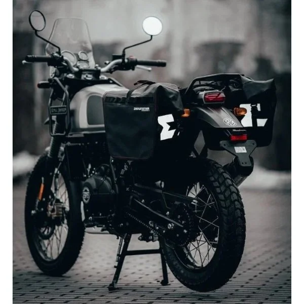 Sacoches Moonsoon 3 de la marque Enduristan est un accessoire compatible avec les side-cars de marque Ural Motorcycles