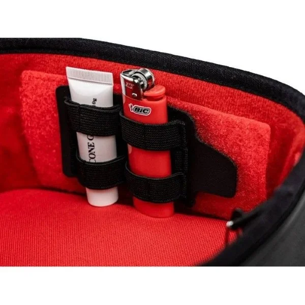 Parche organizador con presilla elástica de la marca Enduristan, accesorio para sidecar Ural a través de Moto Side Aventure (distribuidor de sidecares Ural)