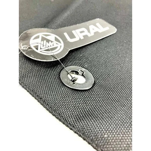 Bâche de pare-brise de side-car en Cordura noir depuis 2013, accessoire pour side-car Ural via Moto Side Aventure (concessionnaire side-car Ural)