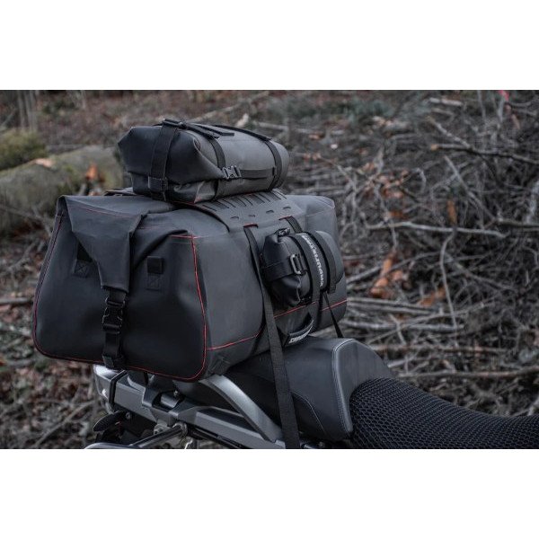 Sacoche Enduristan Cyclone, accessoire side-car Ural via Moto Side Aventure (concessionnaire sidecar Ural)