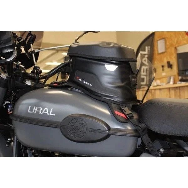 Bolsa impermeable para el depósito con correas PRO Cross WP de 5,5 l, accesorio para sidecar Ural a través de Moto Side Aventure (distribuidor de sidecares Ural)
