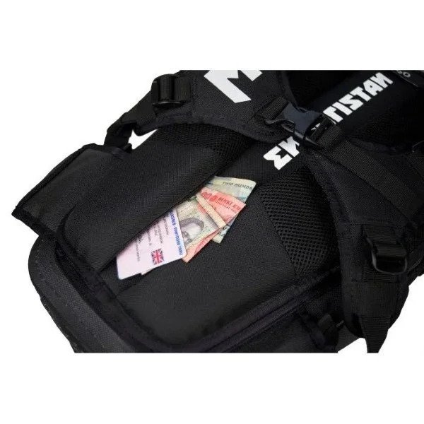 Mochila impermeable Enduristan Hurricane 15 compatible con los sidecares de la marca Ural Motorcycles