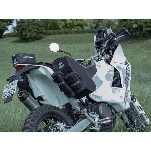 Bolso pequeño Sidekick 01 (1L) de Enduristan, accesorio para sidecar Ural a través de Moto Side Aventure (distribuidor de sidecares Ural)