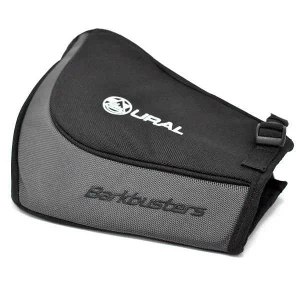 Protectores de manos Ural Blizzard, en color negro y verde con el logotipo de Ural y Barkbusters, accesorio para sidecar Ural a través de Moto Side Aventure (distribuidor de sidecares Ural)