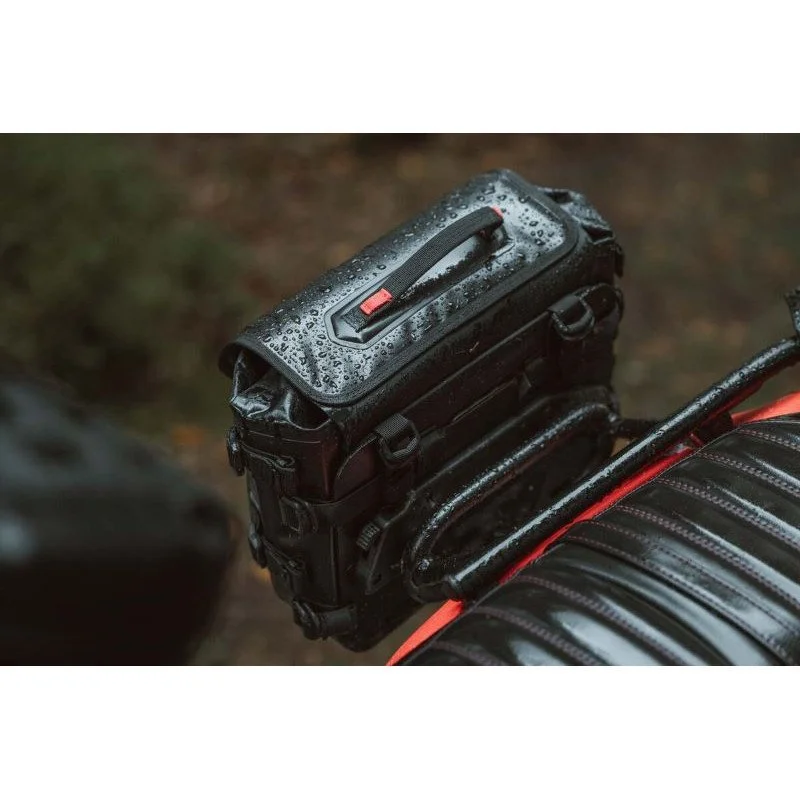 SysBag WP S avec platine d'adaptation à gauche, accessoire pour side-car Ural via Moto Side Aventure (concessionnaire sidecar Ural)