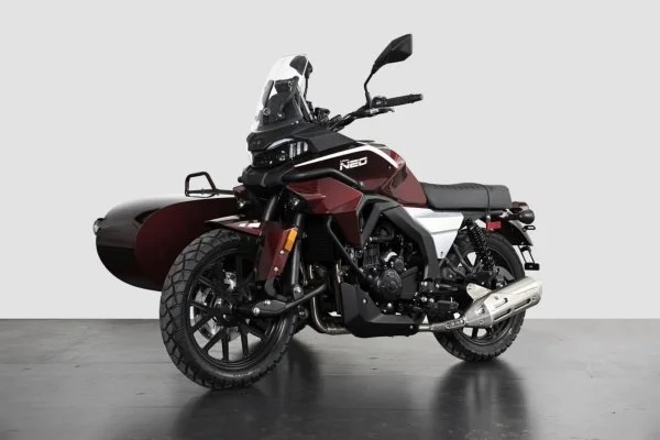 Photographie du side-car Ural Neo 500 Burgundy