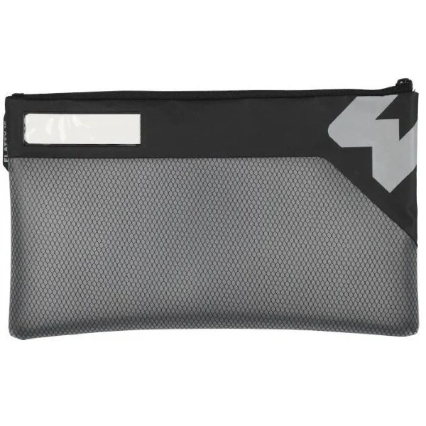 El organizador Flatty 15 de la marca Enduristan, accesorio para sidecar Ural, a través de Moto Side Aventure (distribuidor de sidecares Ural)