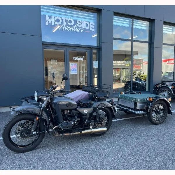 Le side-car Ural Ranger de 2017 avec remorque Ural est un side-car d'occasion de collection n'existant qu'en 20 modèle et disponible dans notre dépot/vente de Valence