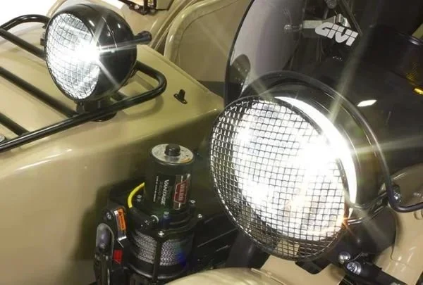 Ampoule LED H4, accessoire side-car Ural via Moto Side Aventure (concessionnaire side-car Ural)