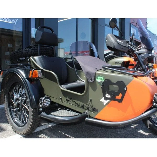 Le side-car Ural Expedition de 2024 est un side-car d'occasion de collection n'existant qu'en 20 modèle et disponible dans notre dépot/vente de Valence