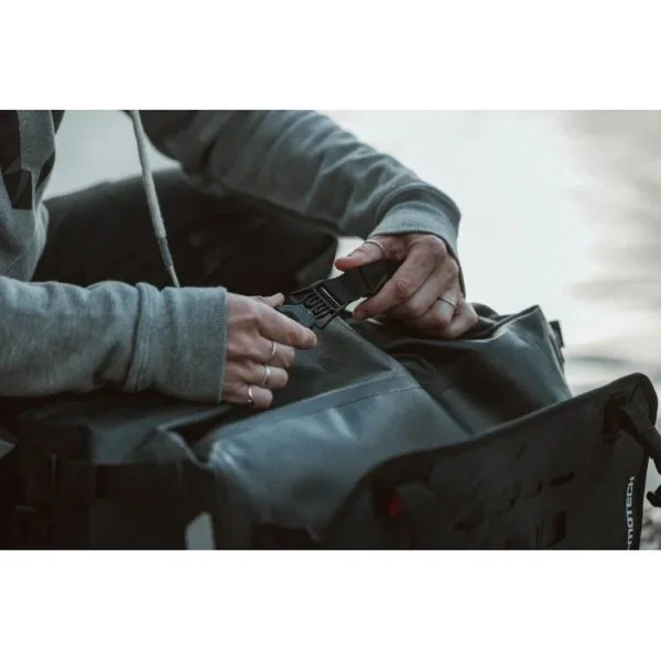 SysBag WP L avec platine d'adaptation gauche, accessoire pour side-car Ural via Moto Side Aventure (concessionnaire sidecar ural)