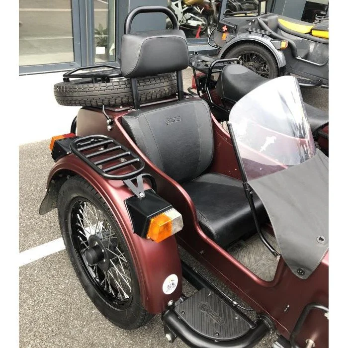 Le side-car Ural Tourist 2019 est un side-car Ural avec un moteur à injection EFI et disponible dans notre dépot/vente de Valence