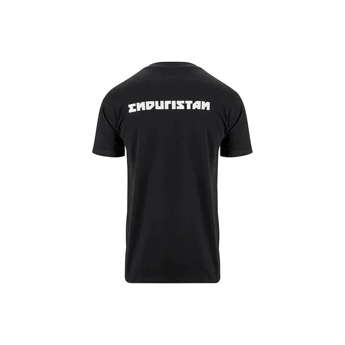 Las camisetas con el logotipo de la marca Enduristan son accesorios para sidecares Ural que ofrece Moto Side Aventure.