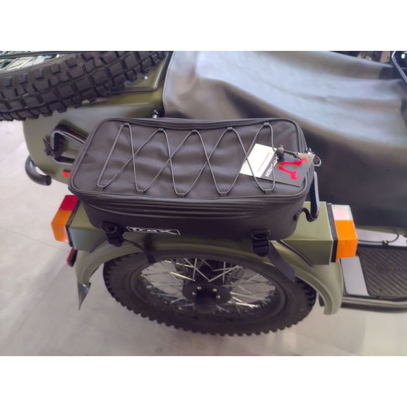 Sacoche M/L de 8 à 14L pour porte-paquet de garde-boue de side-car, résiste à l'eau, SW-Motech, accessoire side-car Ural via Moto Side Aventure (concessionnaire sidecar Ural)