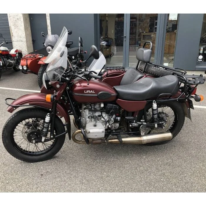 Le side-car Ural Tourist 2019 est un side-car Ural avec un moteur à injection EFI et disponible dans notre dépot/vente de Valence