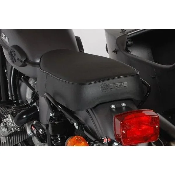 Banquette Enduro, accessoire pour side-car Ural via Moto Side Aventure (concessionnaire side-car Ural)