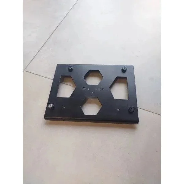 Placa adaptadora de aluminio SW-Motech para fijar una alforja SW-Motech al soporte de alforjas de tu sidecar Ural