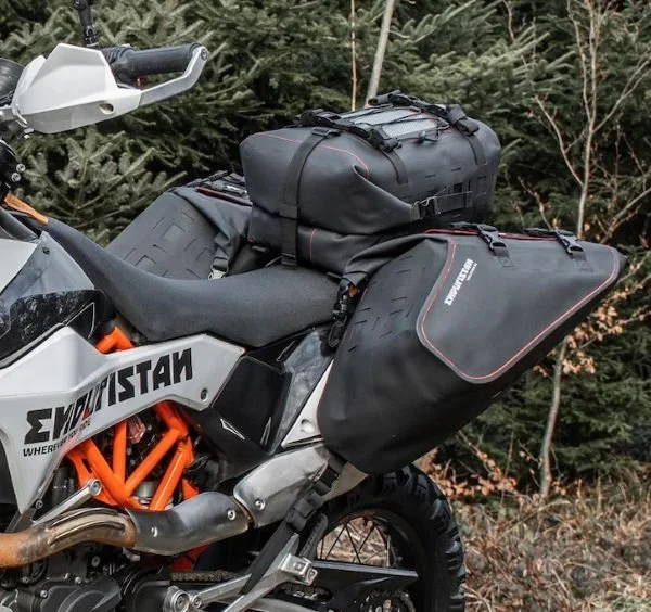 Grande sacoche Sidekick Enduristan 20 (20L), accessoire side-car Ural via Moto Side Aventure (concessionnaire sidecar Ural)