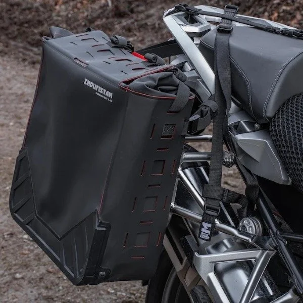 Enduristan Sacoche Laterale Monsoon Evo 2, accessoire side-car Ural via Moto Side Aventure (concessionnaire sidecar Ural)