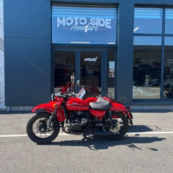 Ural Ct Octobre rouge série limitée 2/20 de 2016 à une roue motrice, side-car d'occasion en dépôt/vente via Moto Side Aventure