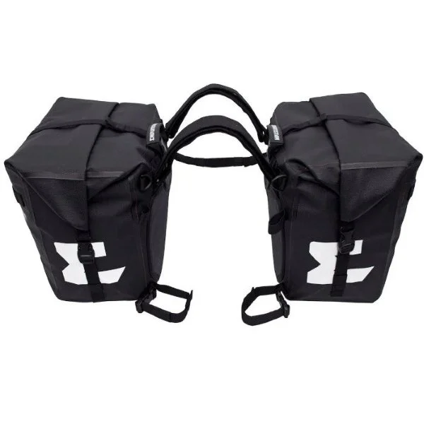 Sacoches Moonsoon 3 de la marque Enduristan est un accessoire compatible avec les side-cars de marque Ural Motorcycles