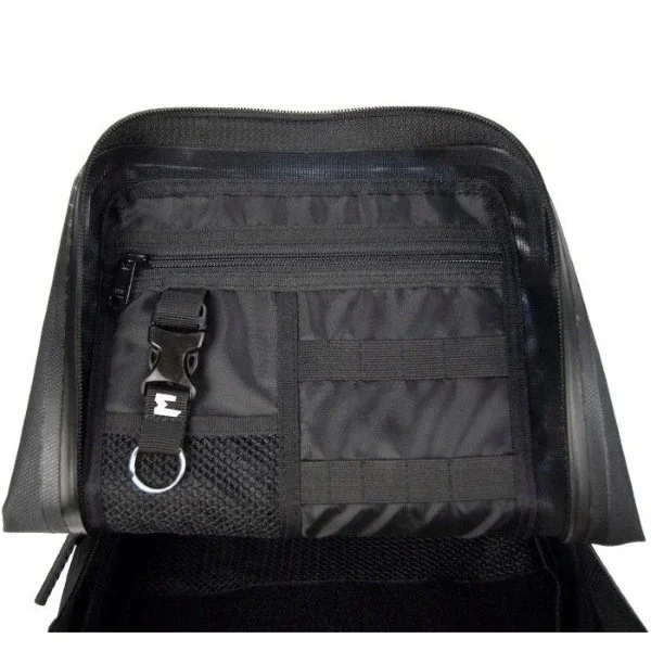 Sac à dos étanche Enduristan Hurricane 25 compatible avec les side-cars de marque Ural Motorcycles