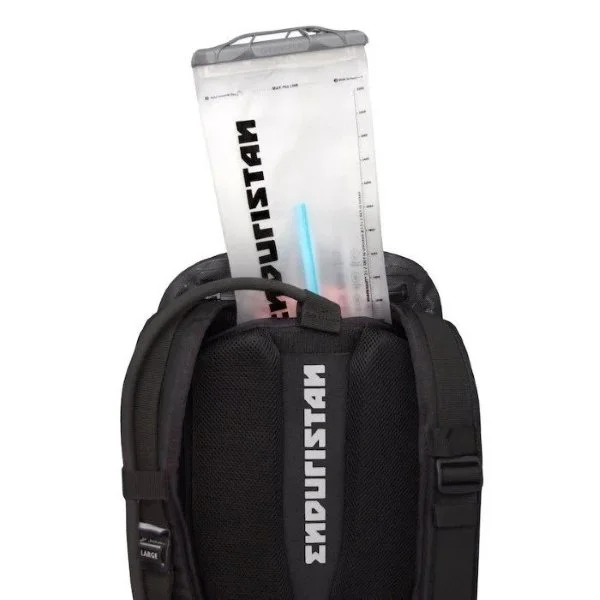 Mochila de hidratación Hydrapak HP03 de la marca Enduristan, compatible con los sidecares de la marca Ural Motorcycles