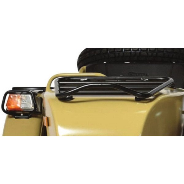 Pack d'accessoire Sahara pour side car de  marque Ural Mortorcycle. Tous les accessoires nécessaire à la protection et au confort du side-car Ural sont dans le pack Ural Sahara