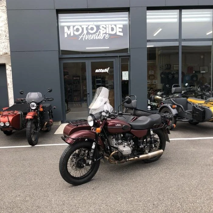 Le side-car Ural Tourist 2019 est un side-car Ural avec un moteur à injection EFI et disponible dans notre dépot/vente de Valence