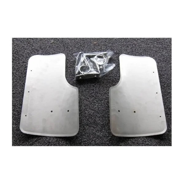 N°14 Set of leg mudguards with mounting for leg protection (carburetor part)