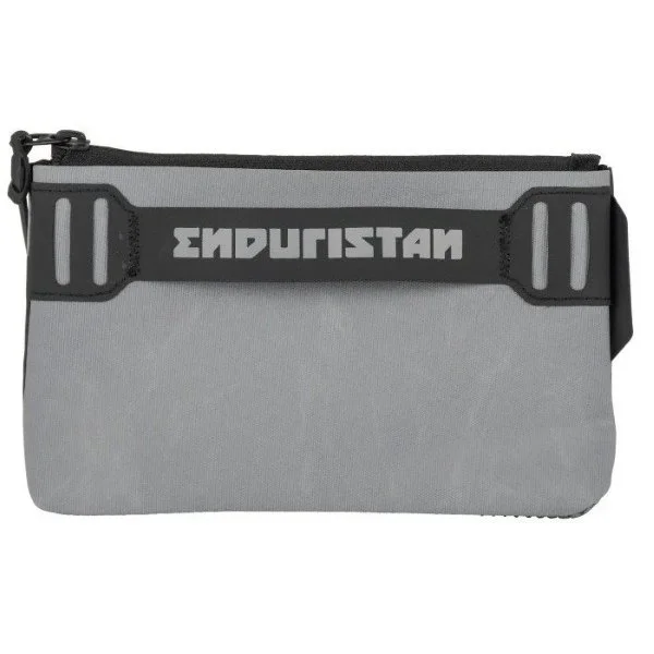 El organizador Flatty 04 de la marca Enduristan, accesorio para sidecar Ural, a través de Moto Side Aventure (distribuidor de sidecares Ural)