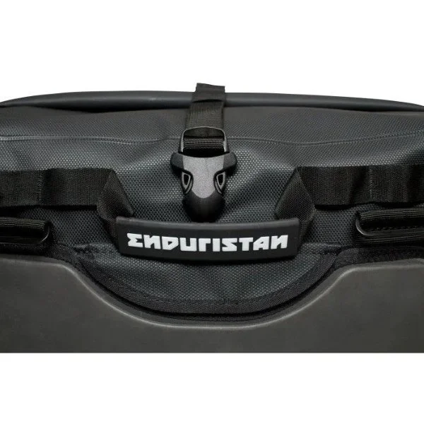 Sacoches Moonsoon 3 de la marque Enduristan est un accessoire compatible avec les side-cars de marque Ural Motorcycles