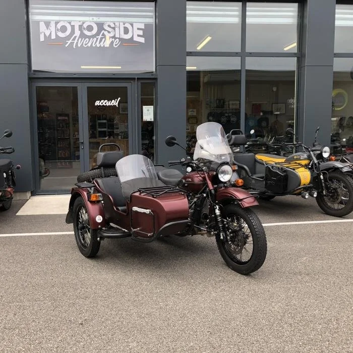 Le side-car Ural Tourist 2019 est un side-car Ural avec un moteur à injection EFI et disponible dans notre dépot/vente de Valence