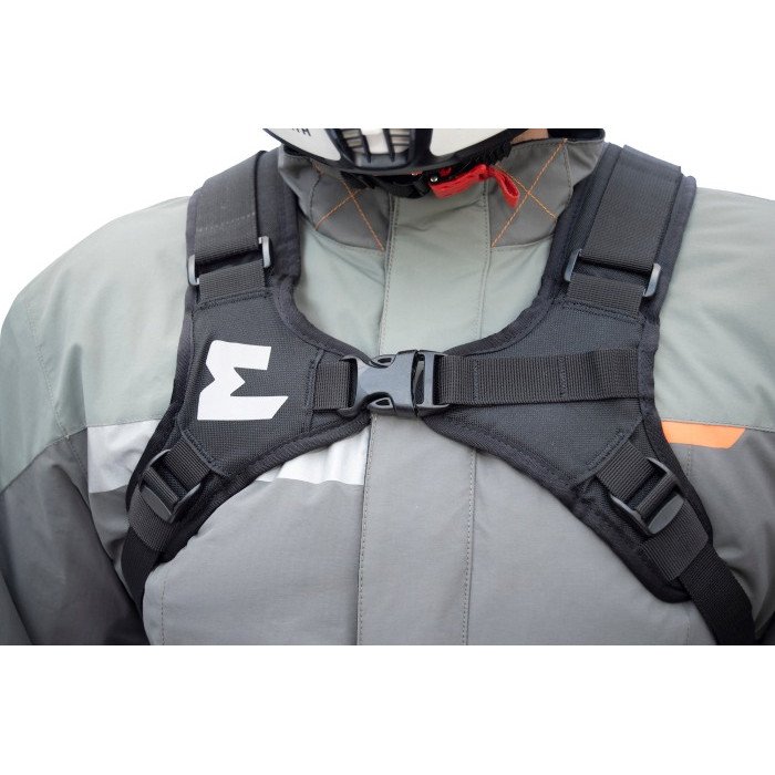 Sac à dos étanche Enduristan Hurricane 15 compatible avec les side-cars de marque Ural Motorcycles