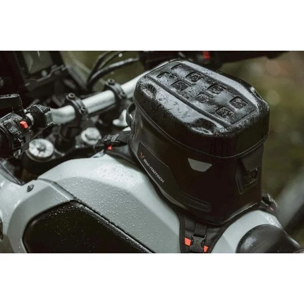 Sacoche de réservoir à sangles PRO Cross WP 5.5 L étanche, accessoire pour side-car Ural via Moto Side Aventure (concessionnaire sidecar Ural)