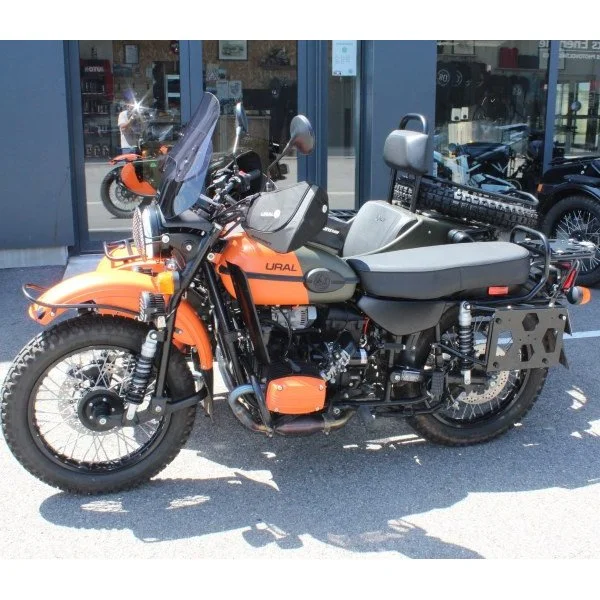 Le side-car Ural Expedition de 2024 est un side-car d'occasion de collection n'existant qu'en 20 modèle et disponible dans notre dépot/vente de Valence