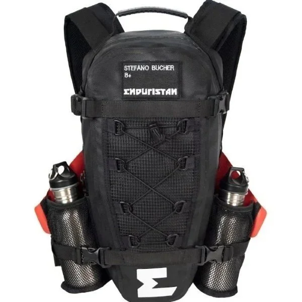 Mochila impermeable Enduristan Hurricane 15 compatible con los sidecares de la marca Ural Motorcycles