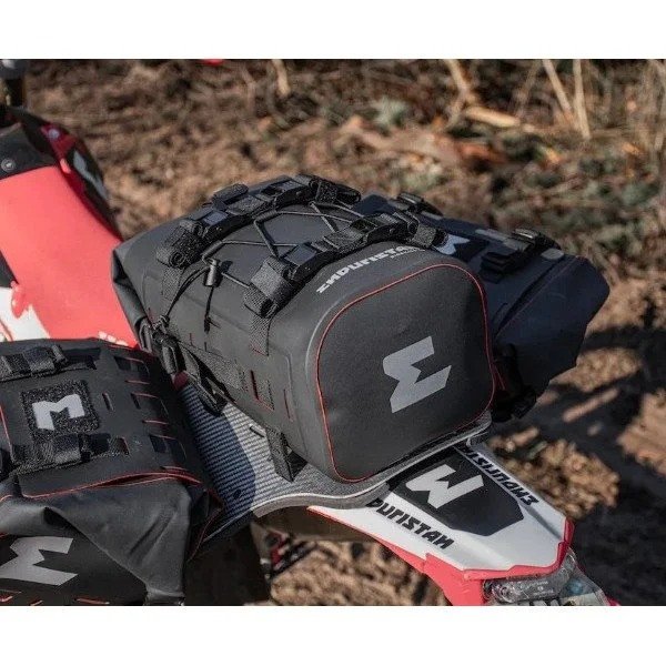Bolsa grande Sidekick Enduristan 10 (10L), accesorio para sidecar Ural a través de Moto Side Aventure (distribuidor de sidecares Ural)