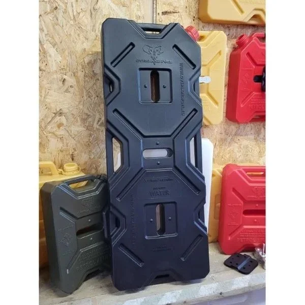 Bidón de agua Overland Fuel, accesorio Overland para sidecar Ural a través de Moto Side Aventure (distribuidor de sidecares Ural)