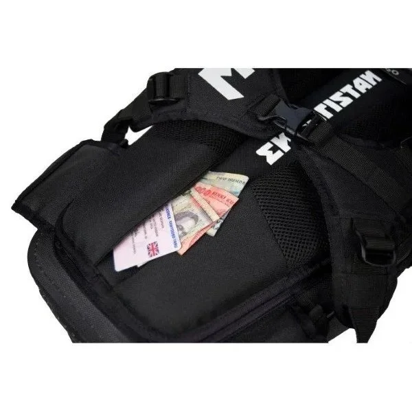 Mochila impermeable Enduristan Hurricane 25 compatible con los sidecares de la marca Ural Motorcycles