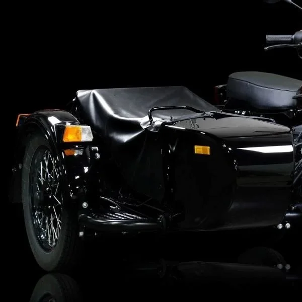 Couvre tonneau de side-car en Vinyl noir depuis 2013, accessoire side-car Ural via Moto Side Aventure (concessionnaire sidecar Ural), pour modèle side-car depuis 2013
