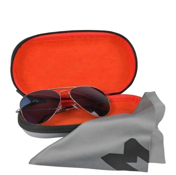 El estuche para gafas de la marca Enduristan, un accesorio para el sidecar Ural, a través de Moto Side Aventure (distribuidor de sidecares Ural)
