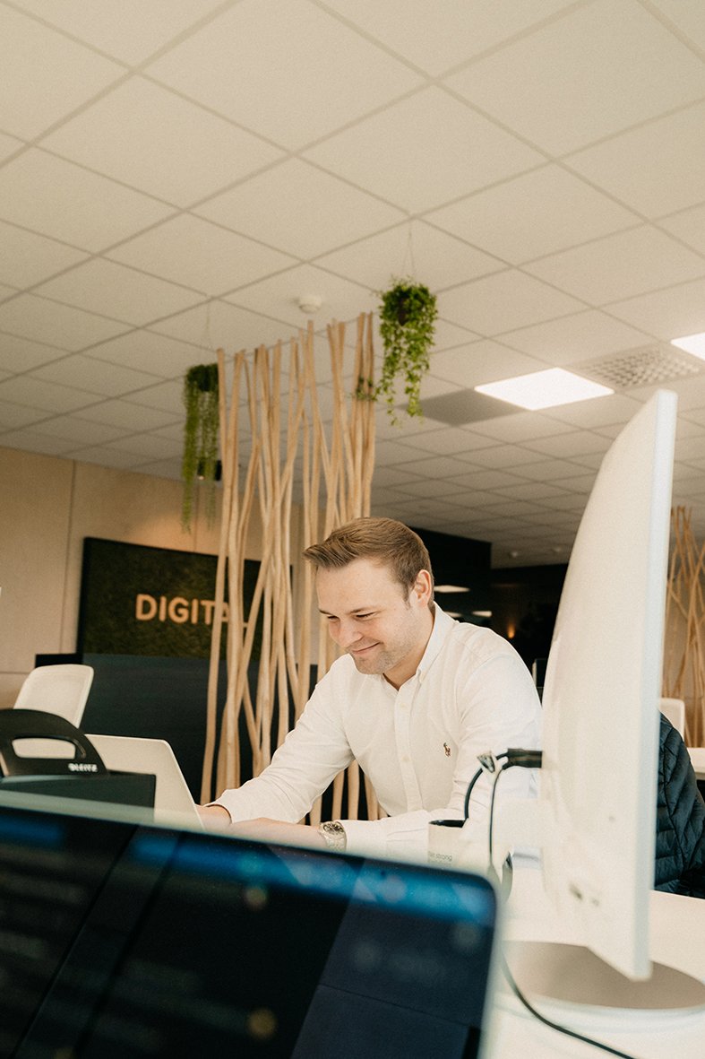 Digital Leader_06043.jpg