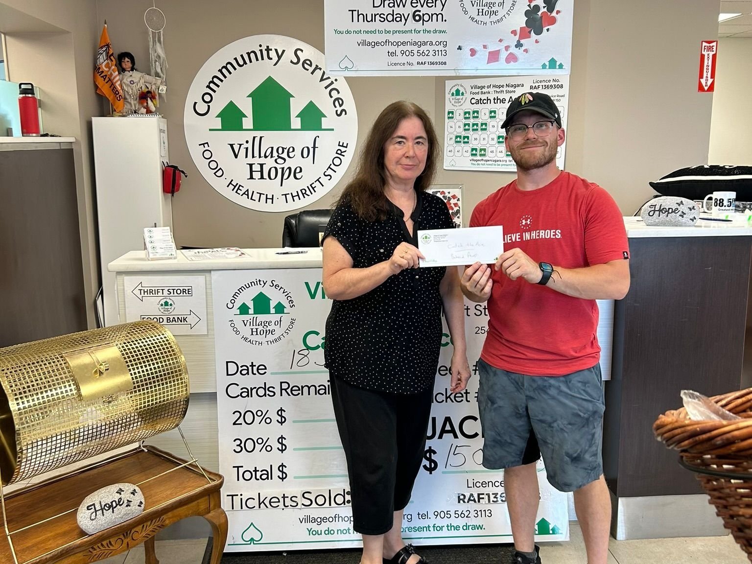 July 11 Catch The ACE Lincoln VoHN winner presented cheque.