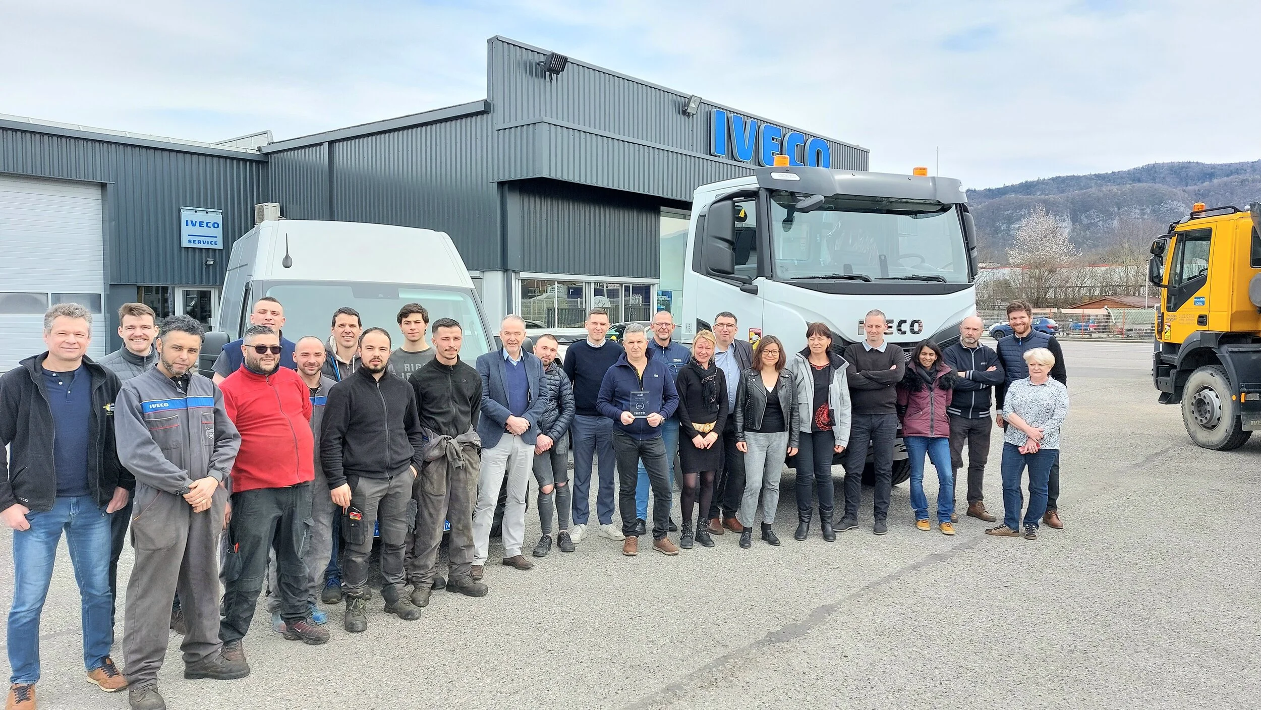 équipe Decarre VI Seynod IVECO remise de prix meilleur atelier de France